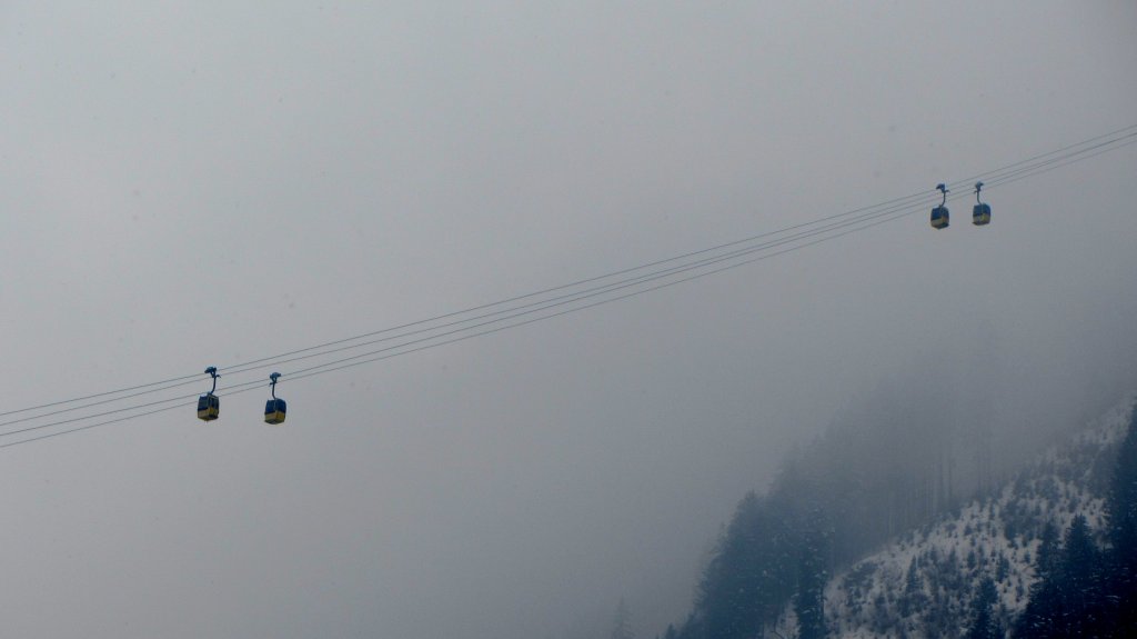 Blick auf die Penkenbahn in Mayrhofen im Zillertal am 28.1.2012.