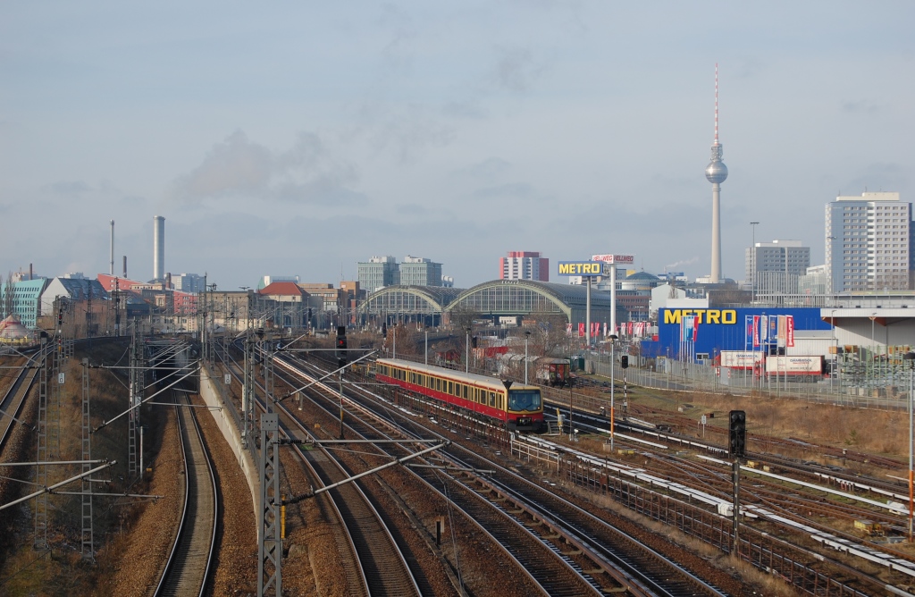 Blick von der Warschauer Strae in Richtung Ostbahnhof, 22.01.2011