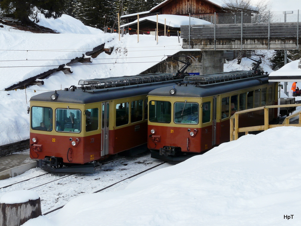 BLM - Triebwagen Be 4/4 21 und Be 4/4 22 bei der Haltestelle Winteregg am 25.02.2011

