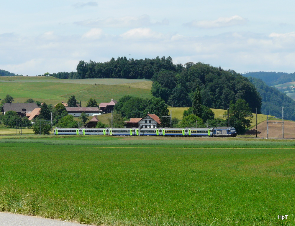 bls - 460 002-4 unterwegs nach Bern bei Worb am 28.05.2011