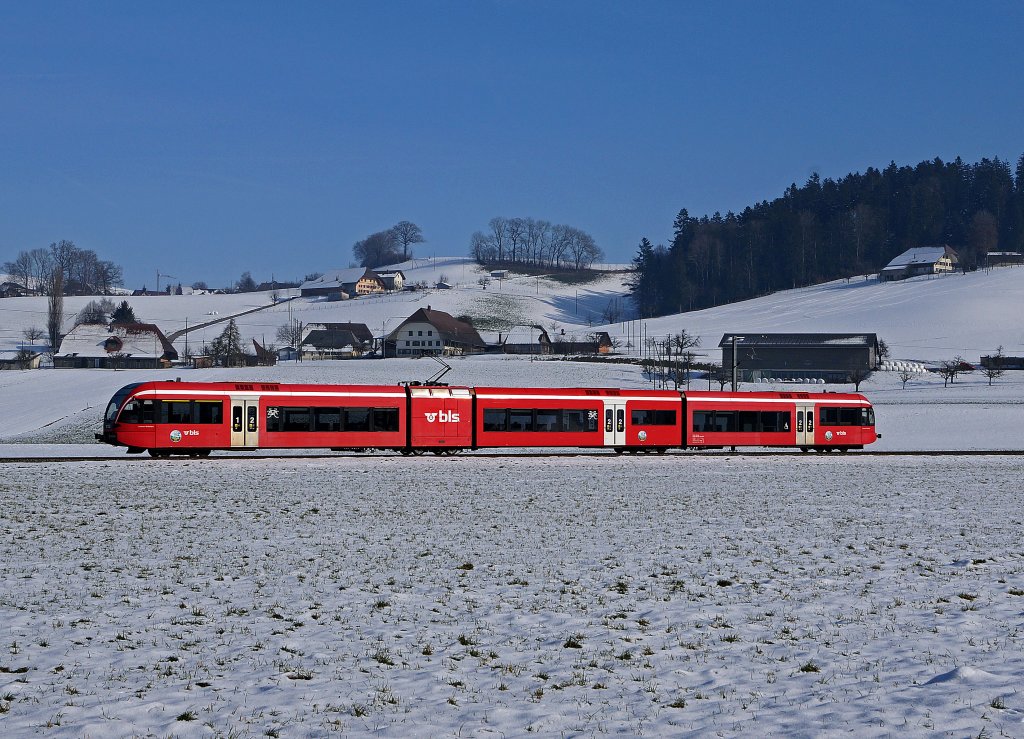 BLS ex RM GTW bei Rohrbach in Richtung Langenthal unterwegs am 26. Januar 2013.

Foto: Walter Ruetsch