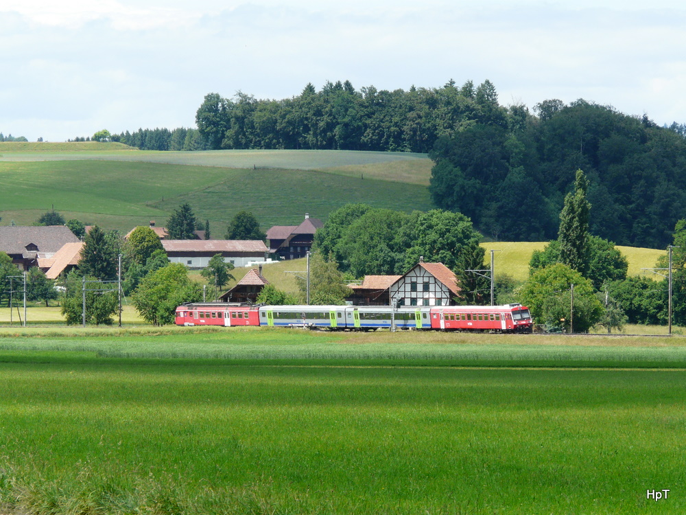 bls - Regio von Langnau nach Bern unterwegs bei Worb am 28.05.2011
