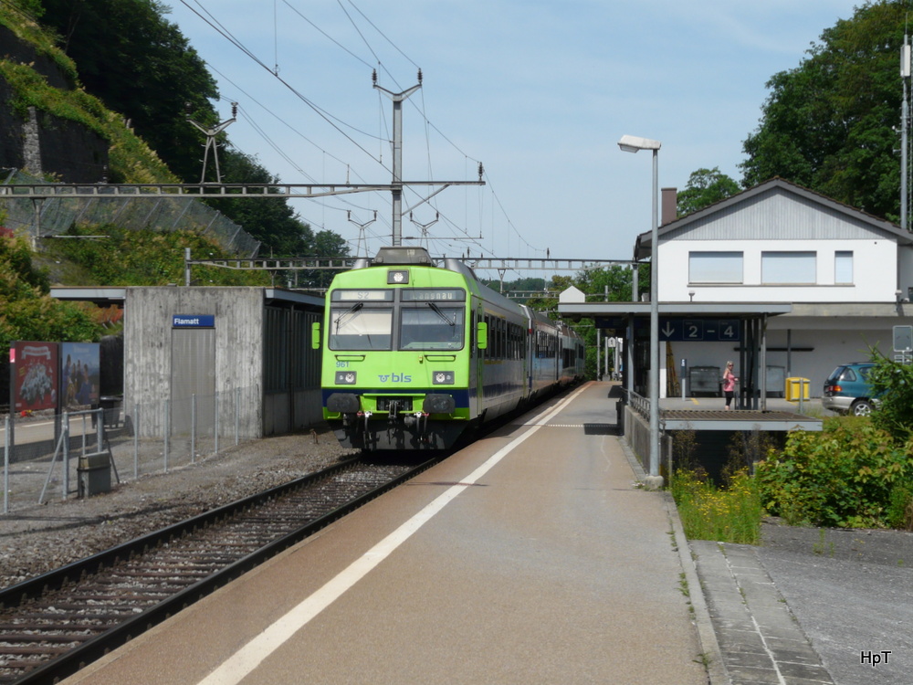 bls -Regio nach Langnau im Bahnhof Flamatt am 24.06.2012