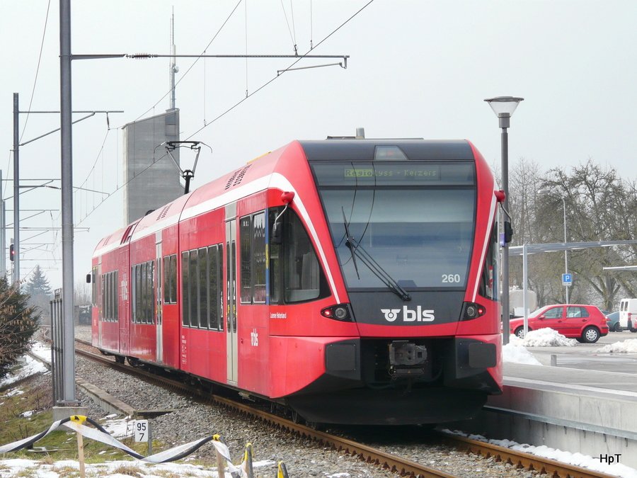 bls - Triebzug RABe 526 260-5 im Bren an der Aare am 23.01.2010