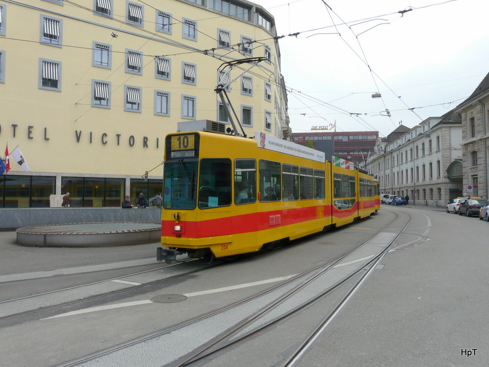 BLT - Tram Be 4/8 204 unterwegs auf der Linie 10 in der Stadt Basel am 02.05.2013