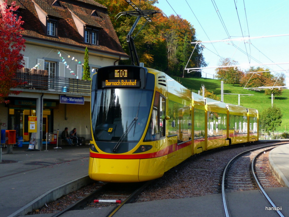 BLT - Tram Be 6/10 157 in der Haltestelle Flh-Mariastein am 21.10.2012