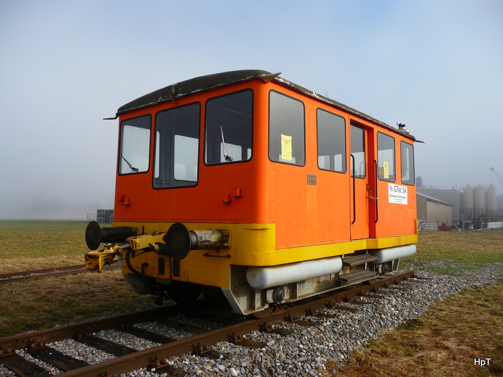 BMK - Orange Rangierlok ex GTec Tm 2/2 abgestellt im Areal der BMK am 16.01.2011

