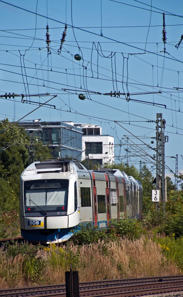 BOB nach Bayerischzell, Lenggries und Tegernsee am 01.08.2010 kurz nach Mnchen Heimeranplatz.