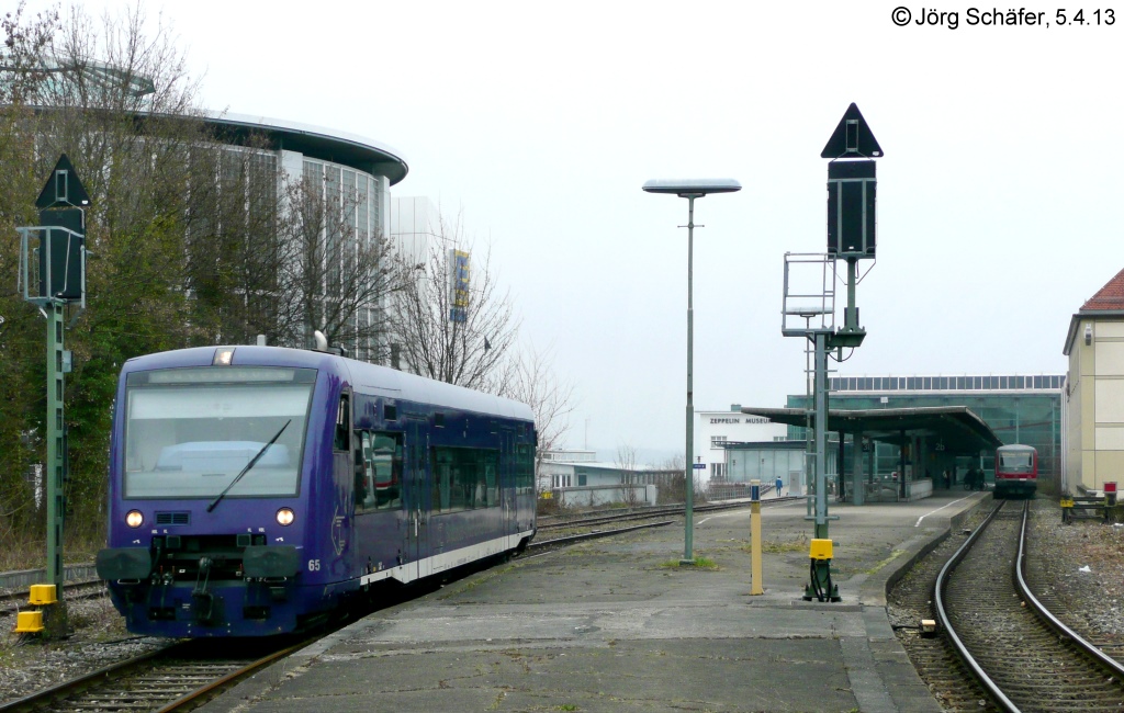 BOB-VT 65 hat am 5.4.13 in Friedrichshafen die ersten 100 Meter auf dem Weg vom Hafen- zum Stadtbahnhof zurckgelegt. 