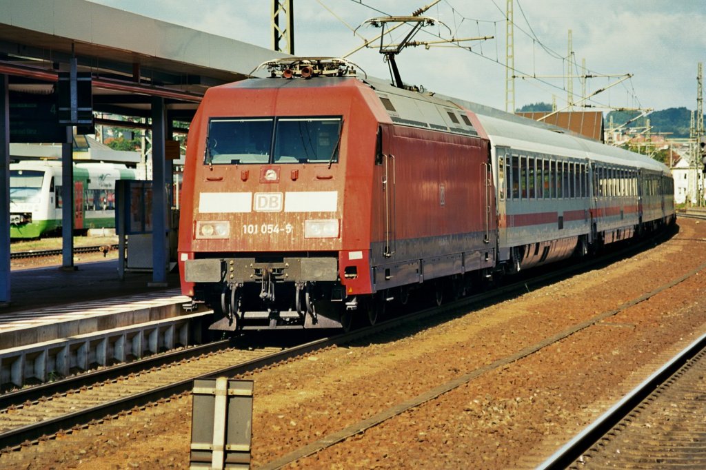BR 101 054-5 mit kurzen halt in Eisenach am 07.09.11