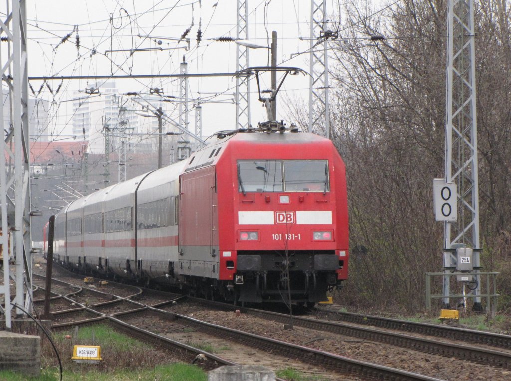 BR 101 am Schlu der Metropolitan-Wagenreihung auf dem Weg nach Berlin Sdkreuz aufgenommen am 06.04.2010