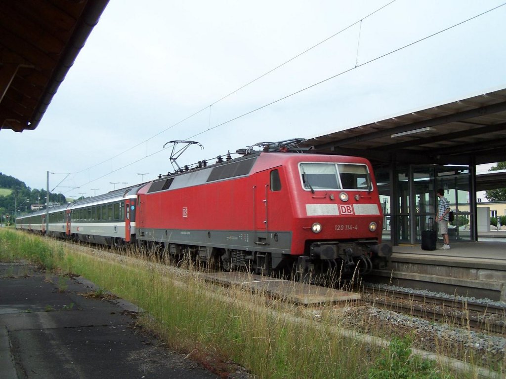 BR 120 114 4 in Tuttlingen am 09/07/10.