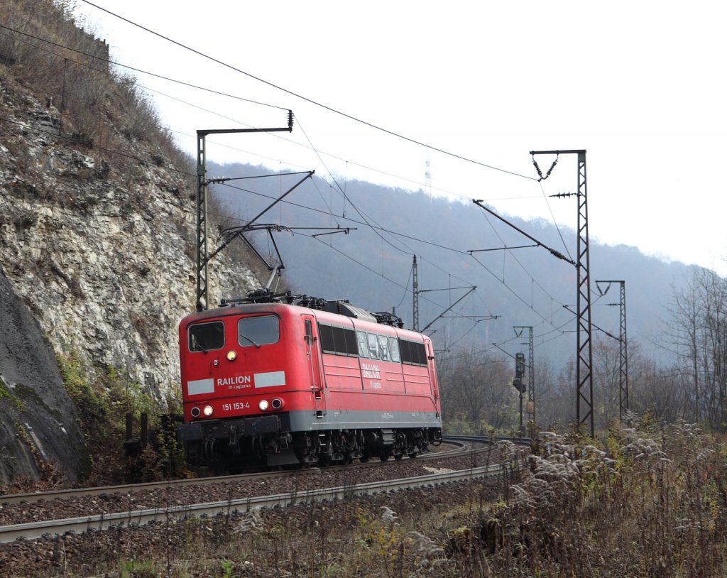 BR 151 auf der Steige am 07.11.2009