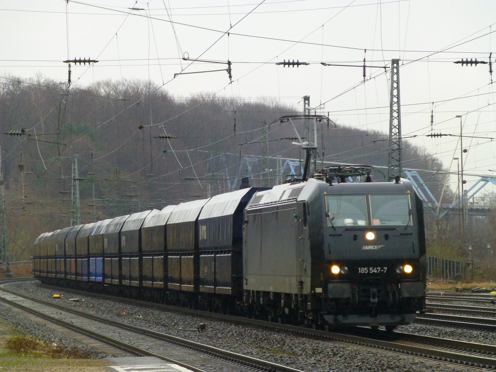 BR 185 547-7 mit GZ bei Kln West am 01.02.2013