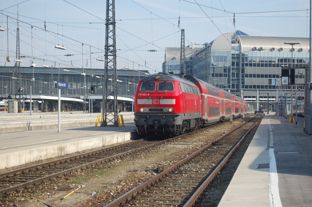 BR 218 423-2 am 3. Mrz 2012 in Mnchen (HBF)