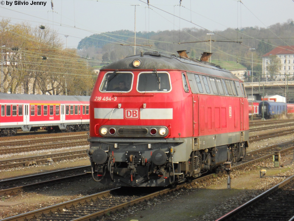 BR 218 494-3 am 17.4.2010 in Ulm Hbf.