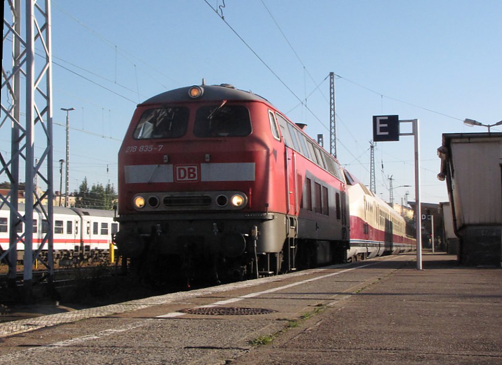 BR 218 hat den VT 18 nach berlin Lichtenberg am 01.10.2010 geschleppt.