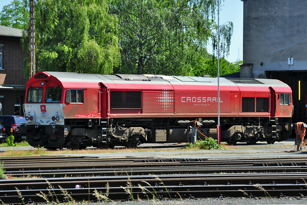 BR 266 (Class 66), PB13 der Crossrail, in Brhl-Vochem - 25.05.2011