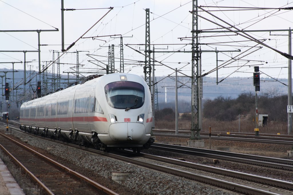 BR 411 als ICE 1557 nach Dresden.Neuditendorf 05.03.2010