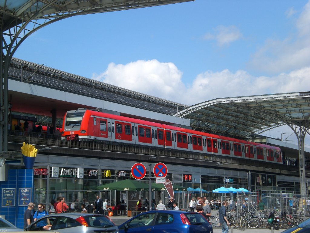 BR 423 als S13 nach S-Bahnhof Kln Hansaring am Hauptbahnhof Kln.(9.7.2012) 