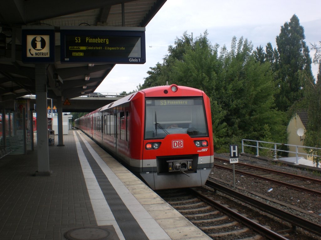 BR 474 als S3 nach S-Bahnhof Pinneberg im S-Bahnhof Hamburg-Stellingen.