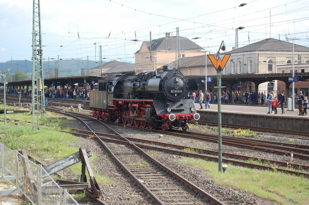 BR 50 3610-8 rangierte am 01.05.2010 im Bahnhof Bebra.