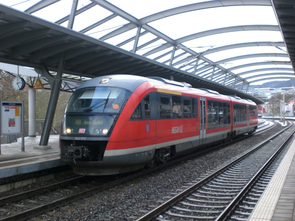 BR 642 Desiro als RB nach Jena Saalbahnhof im Paradiesbahnhof Jena.(28.1.2010)