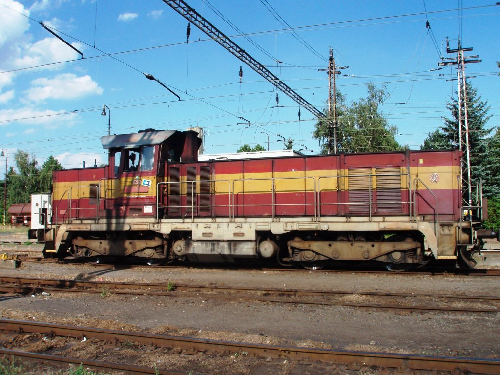 BR 731 am 1.8. 2012 in Počerady. ČD Cargo.