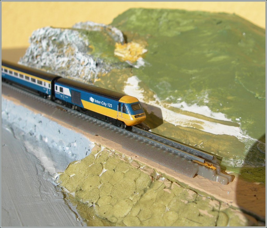 BR HST im Maßstab 1:450; nun gilt es die Landschaft um den Zug herum entsprechende zu gestalten.
19. Feb. 2013