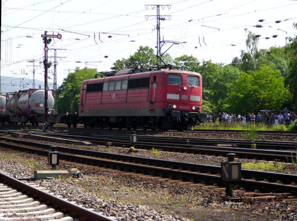 BR151 mit Gterzug in Koblenz Ltzel am 21.05.11 
