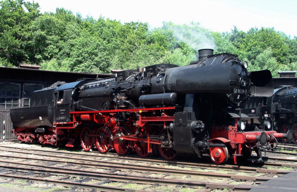 BR52 nr.52 8079-7 (Herstellerangaben: Schichau 3937/ 1943)in museum Lun u Rakovnka am 17.6.2012. Internationales Treffen von Lokomotiven BR 52.