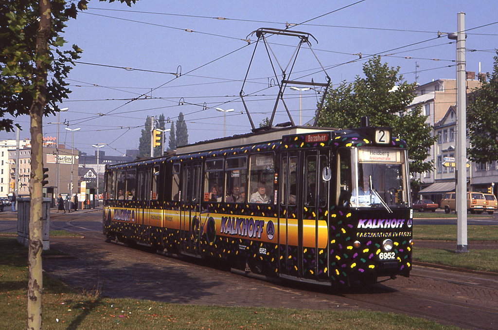 Braunschweig Tw 6952 am Kennedyplatz, 08.10.1991.