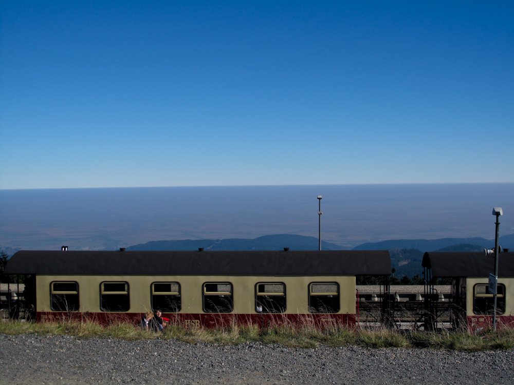 Brockenbahnhof am 11.10.2011. Fernsicht ca. 70 km. Sagte man uns...