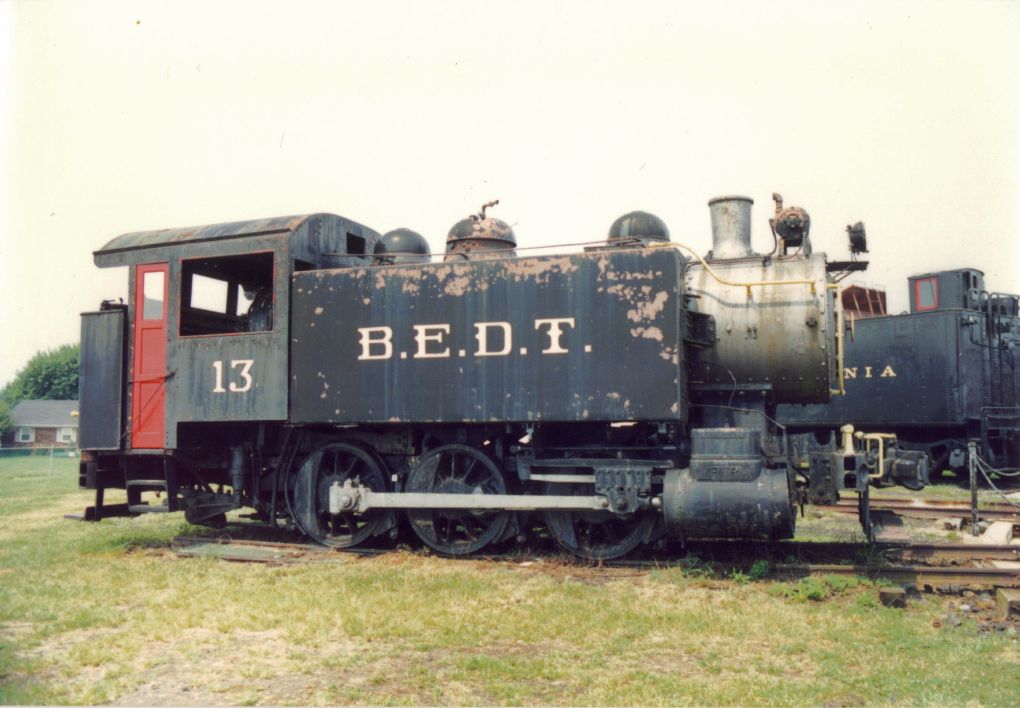 Brooklyn East District Terminal 0-6-0 Switcher #13 steht im Railroad Museum of Pennsylvania.  3/11/1989 Foto.