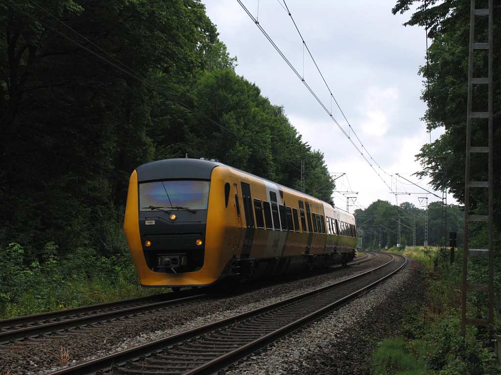 Buffel 57 (ehemalige NS 3439) von Syntus mit Regionalzug BE 20011 Hengelo-Bad Bentheim von Syntus/Bentheimer Eisenbahn auf Bahnhof Bad Bentheim am 12-7-2012. Die Bahnsteige in Bad Bentheim ist zu tief fr die Niederlndische Triebwagens.
