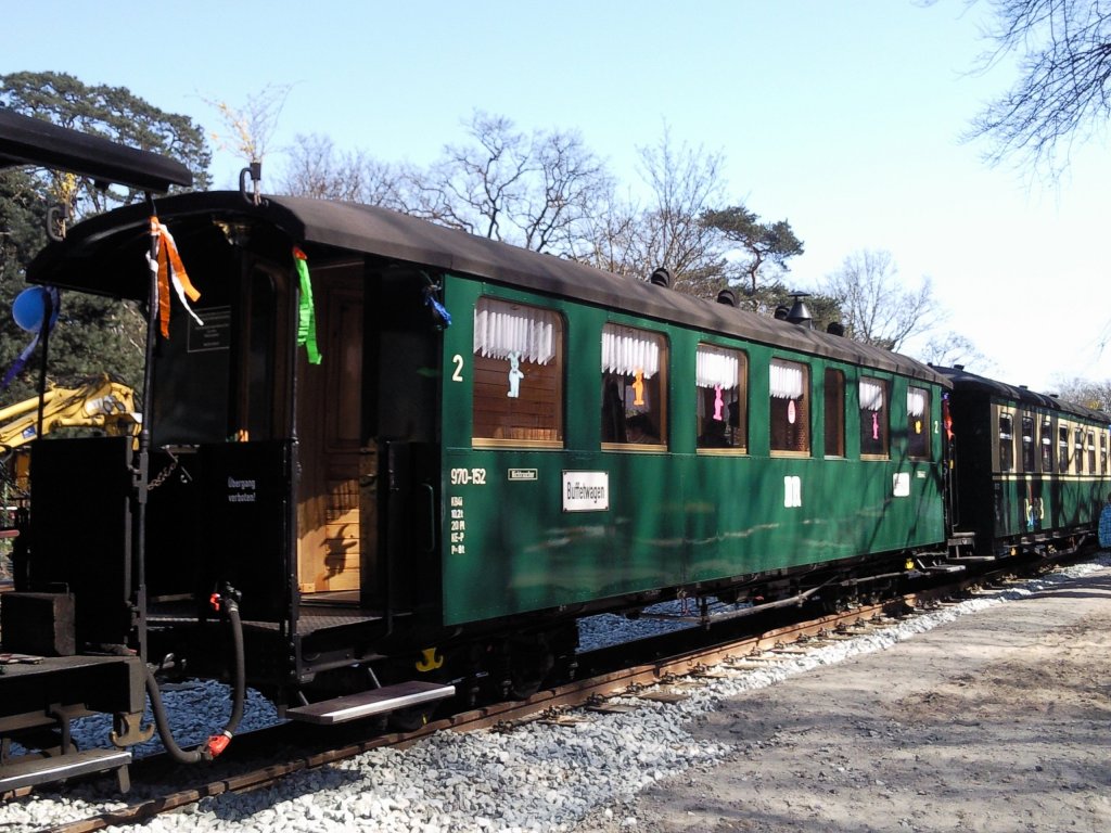 Buffetwagen des Rasenden Rolands zur Ostersonderfahrt in G�hren am 06.04.2012