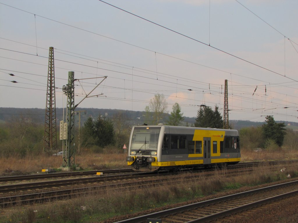 Burgenlandbahn 672 905  Stadt Naumburg (Saale) als RB 34884 von Naumburg (Saale) Ost nach Wangen (Unstrut), am 13.04.2012 in Naumburg (Saale) Hbf. 