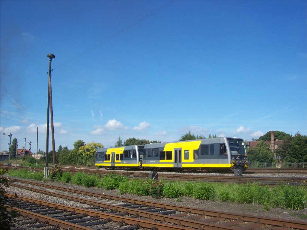 Burgenlandbahn 672er Doppel als Zusatz/Sonderfahrten von Zeitz nach Freyburg(Unstrut)zum Weinfest in Zeitz 11.09.2010