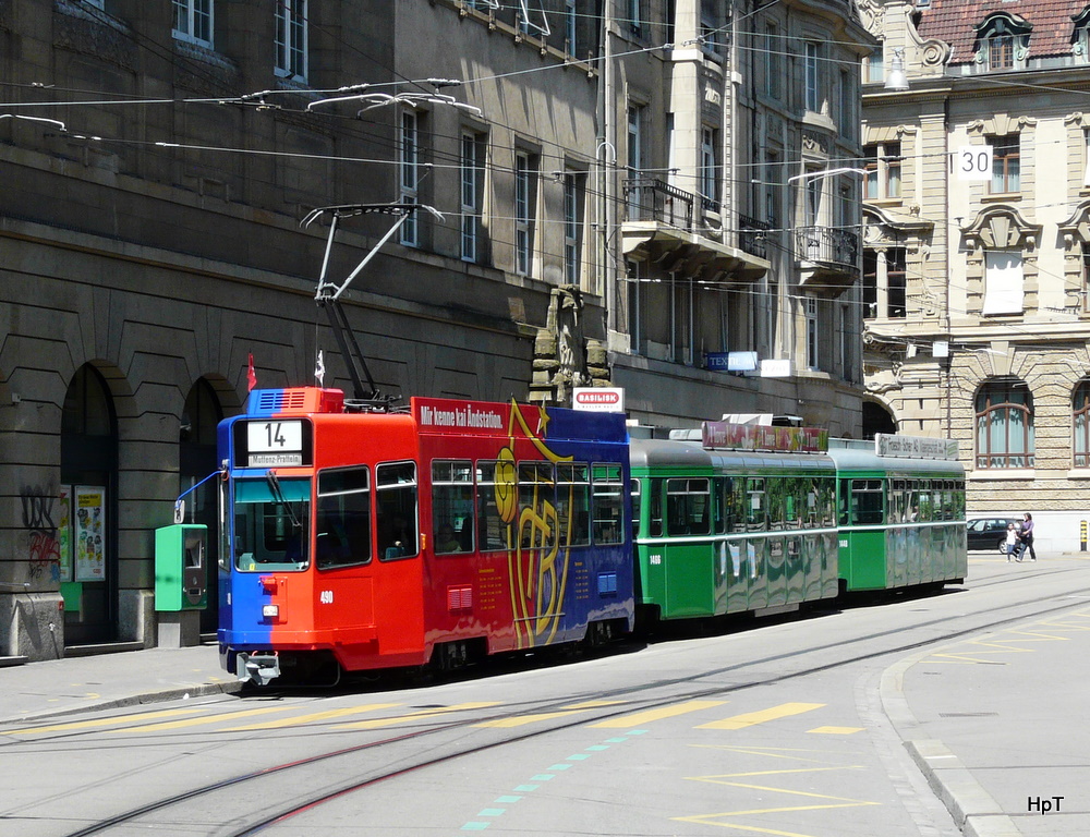 BVB - Be 4/4 490 mit 2 Beiwagen unterwegs auf der Linie 1 am 24.05.2010