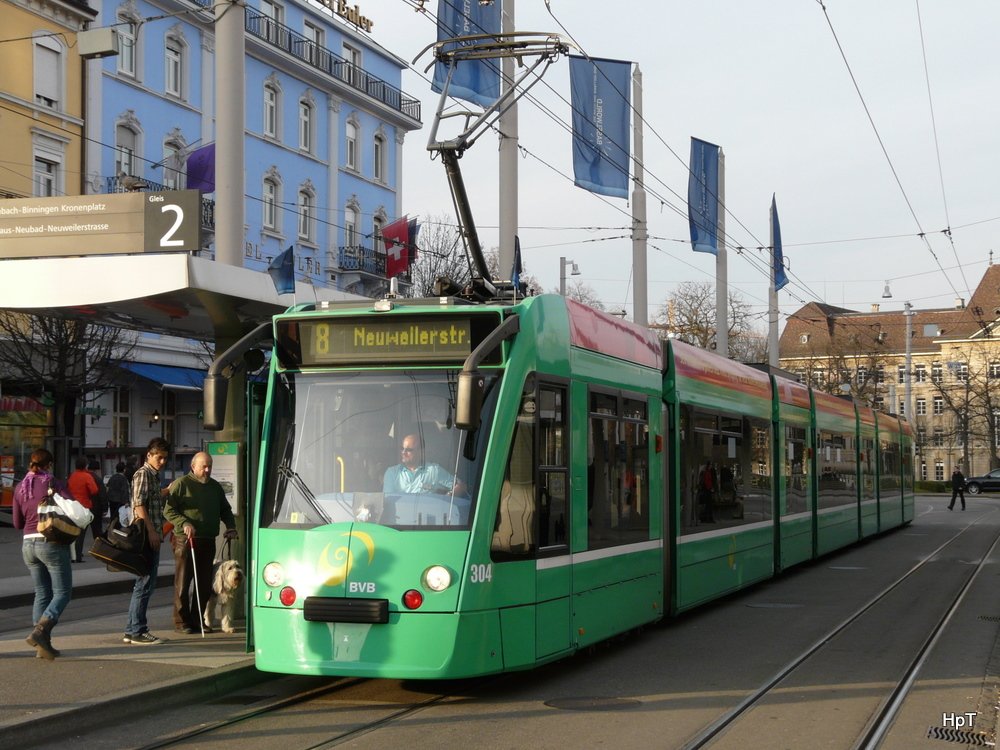 BVB - Be 6/8 304 unterwegs auf der Linie 8 am 19.03.2010