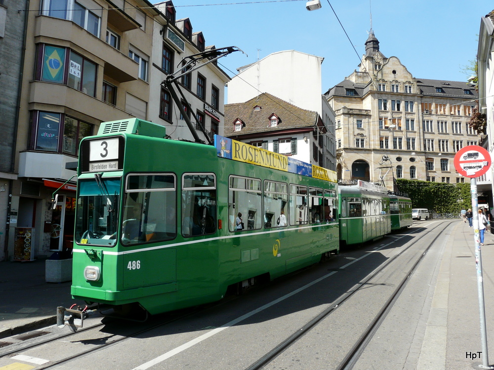 BVB - Tram Be 4/4 486 unterwegs auf der Linie 3 am 29.04.2010