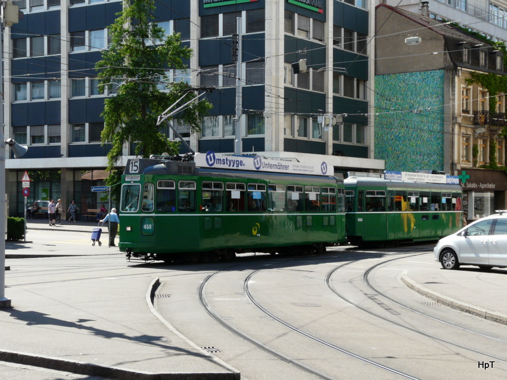 BVB - Tram Be 4/4 459 unterwegs auf der Linie 15 in der Stadt Basel am 25.05.2012