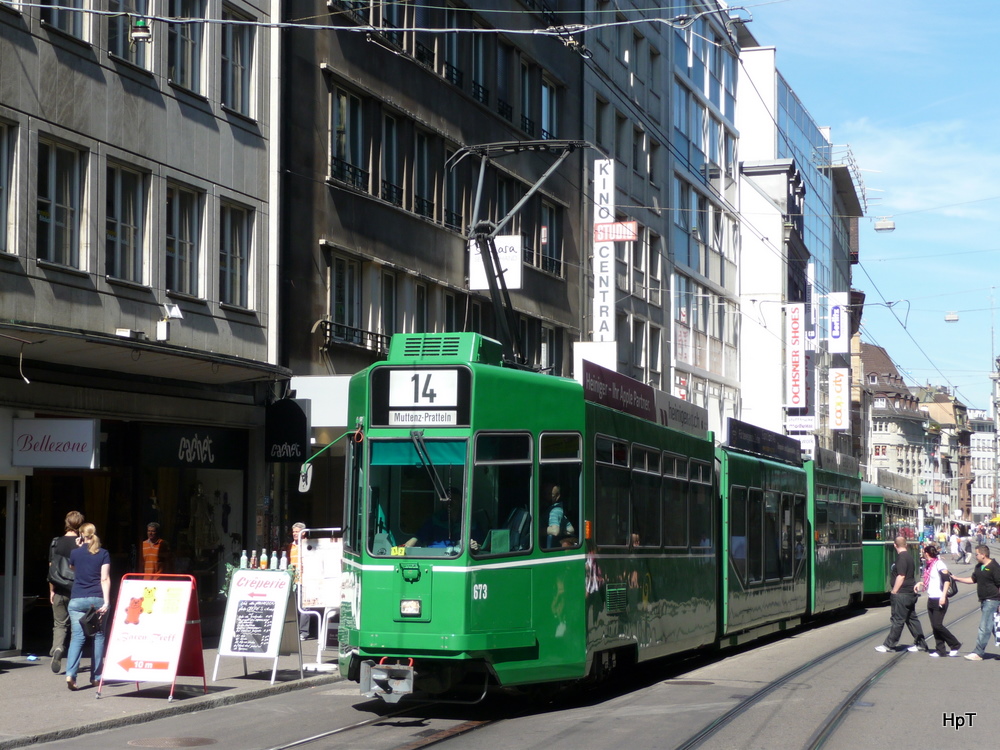 BVB - Tram Be 4/8 673 unterwegs auf der Linie 14 am 12.09.2010