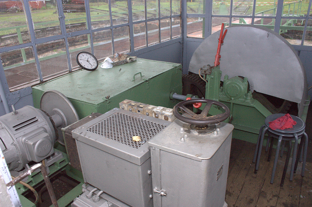 BW Gelsenkirchen-Bismarck: Tag des offenen Denkmals 11.09.2011.  Der �berarbeitet Fahrstand der Drehscheibe.  Info: http://www.bahnwerk-bismarck.de/index.html