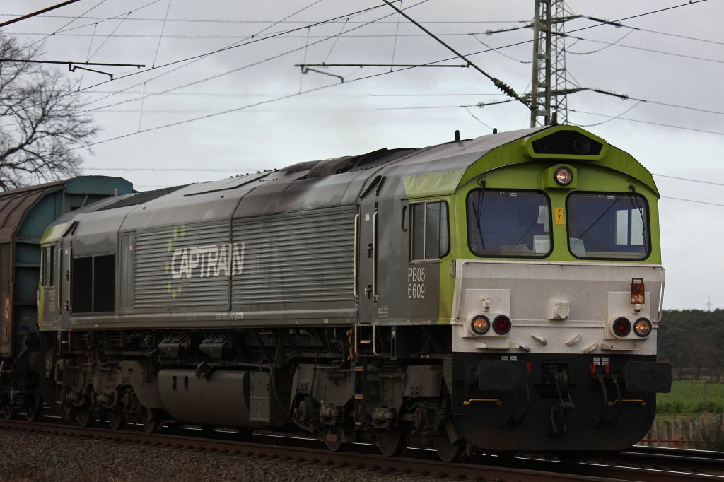 Captrain PB05/6609 am 14.1.12 bei der Durchfahrt durch Voerde.