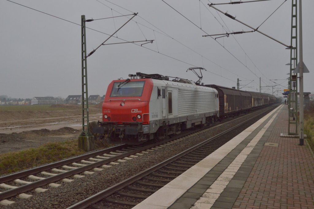 CB Rail E37 510 sdwrtsfaherend durch Allerheiligen mit einem Schiebwandwagenzug am Sonntag den 6.1.2013