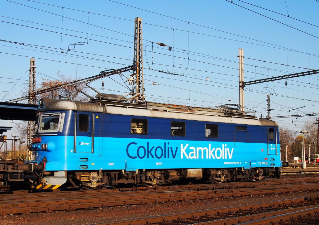 CD Cargo 123 019 auf Hbf. Kralupy nad Vltavou am 13.11.2012.