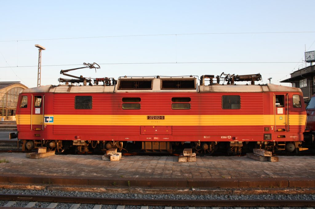 CD CARGO 372 012-5 am HBF Leipzig 04.06.2011