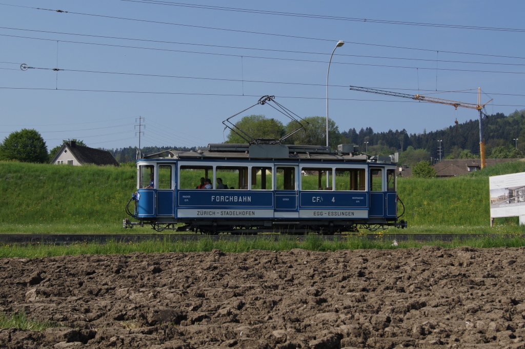 CFe 2/2 4 befindet sich am 25.4.11 bei Emmat.