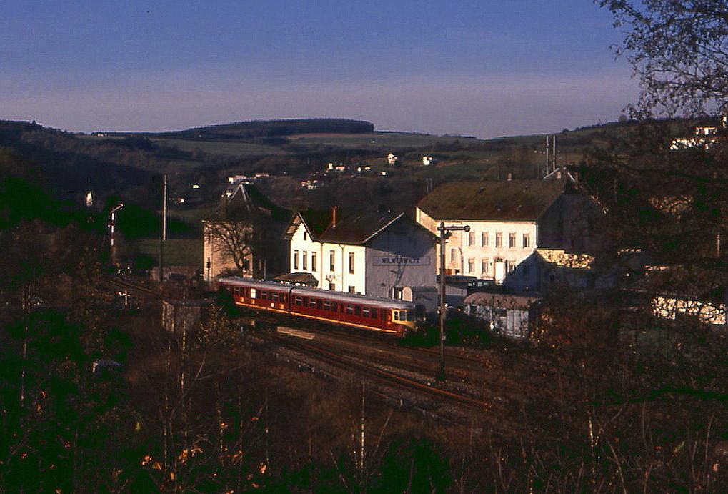 CFL 211, Wilwerwiltz, 1725, 13.11.1989.